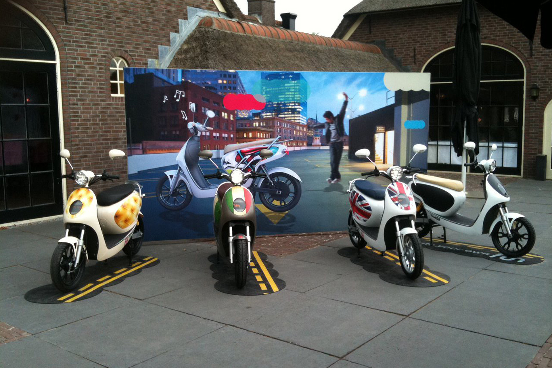 EEEE-Fun Electric Scooter — image 3
